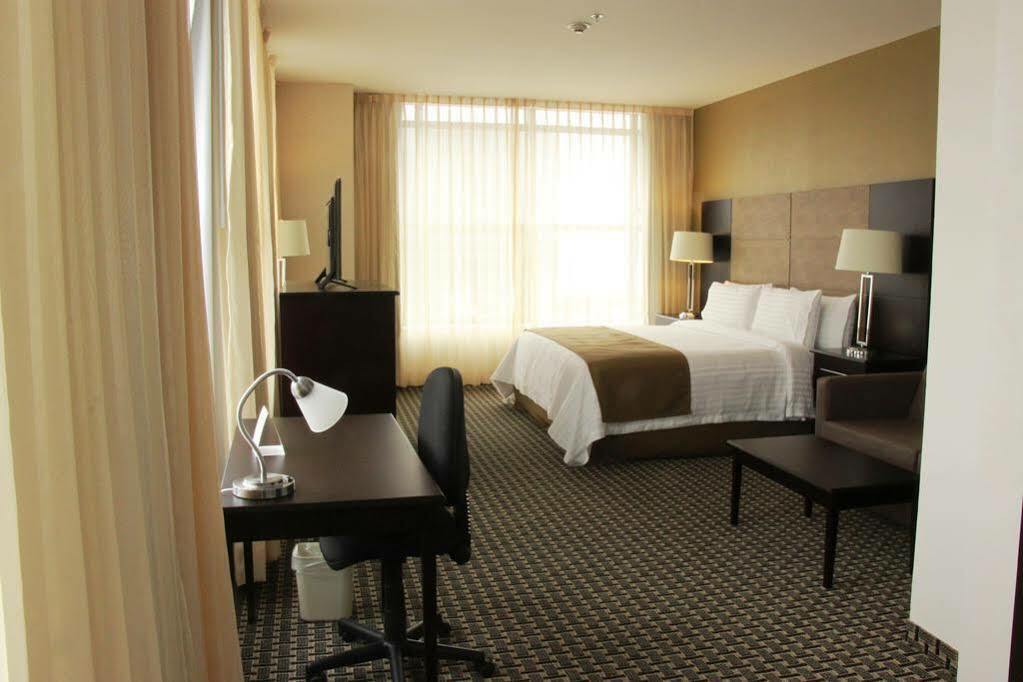 Holiday Inn Express Mexico Santa Fe By Ihg Eksteriør bilde